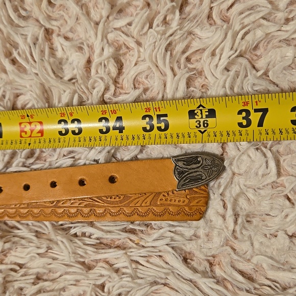 🤎VTG Tooled Leather ESPRIT Belt - Picture 8 of 8